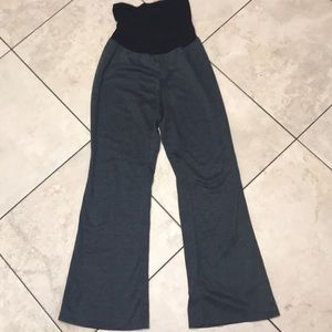 Two Hearts Maternity size L dress pants